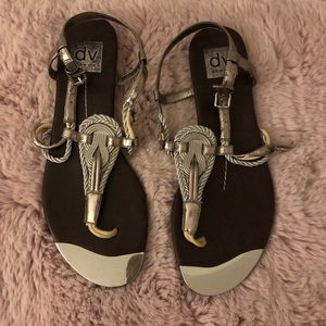 Dolce Vita DK Silver Flash Stella Size 9